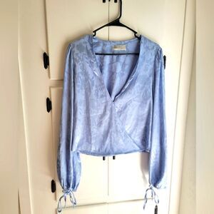 Urban Outfitters Satin Blue Floral Long Sleeve 90s Blouse Medium